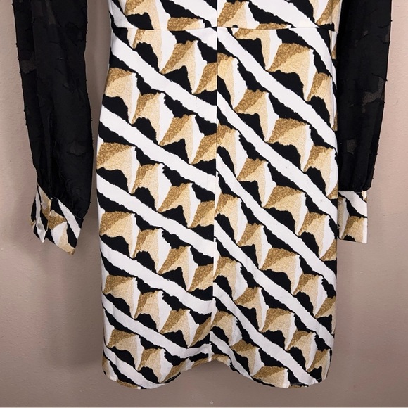 Small THML Dress Long Sleeve Black Beige White Geometric Print Tie Accent - Picture 11 of 15